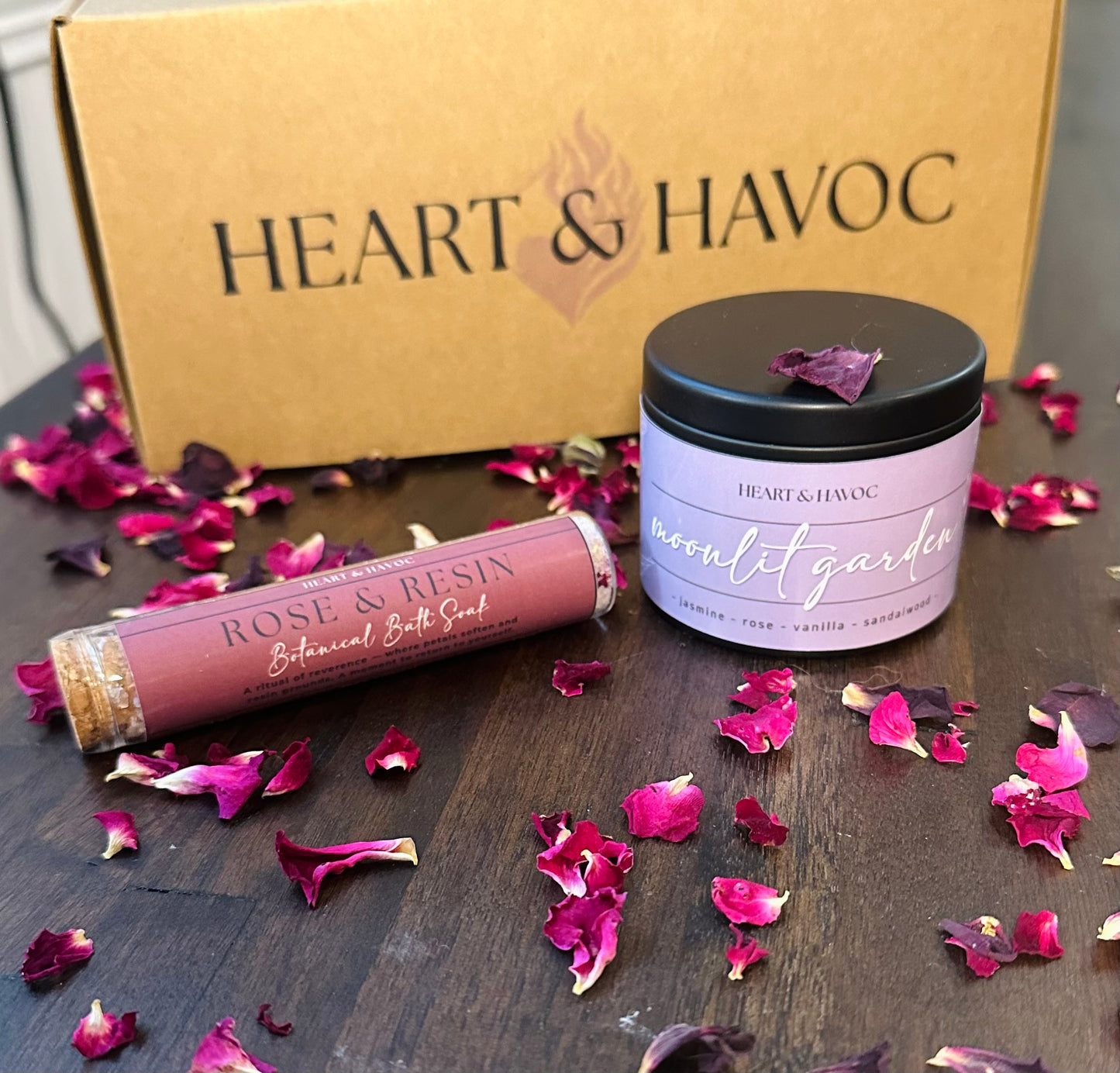 Moonlit Garden | Soft Floral Ritual Candle for Reflection & Romance